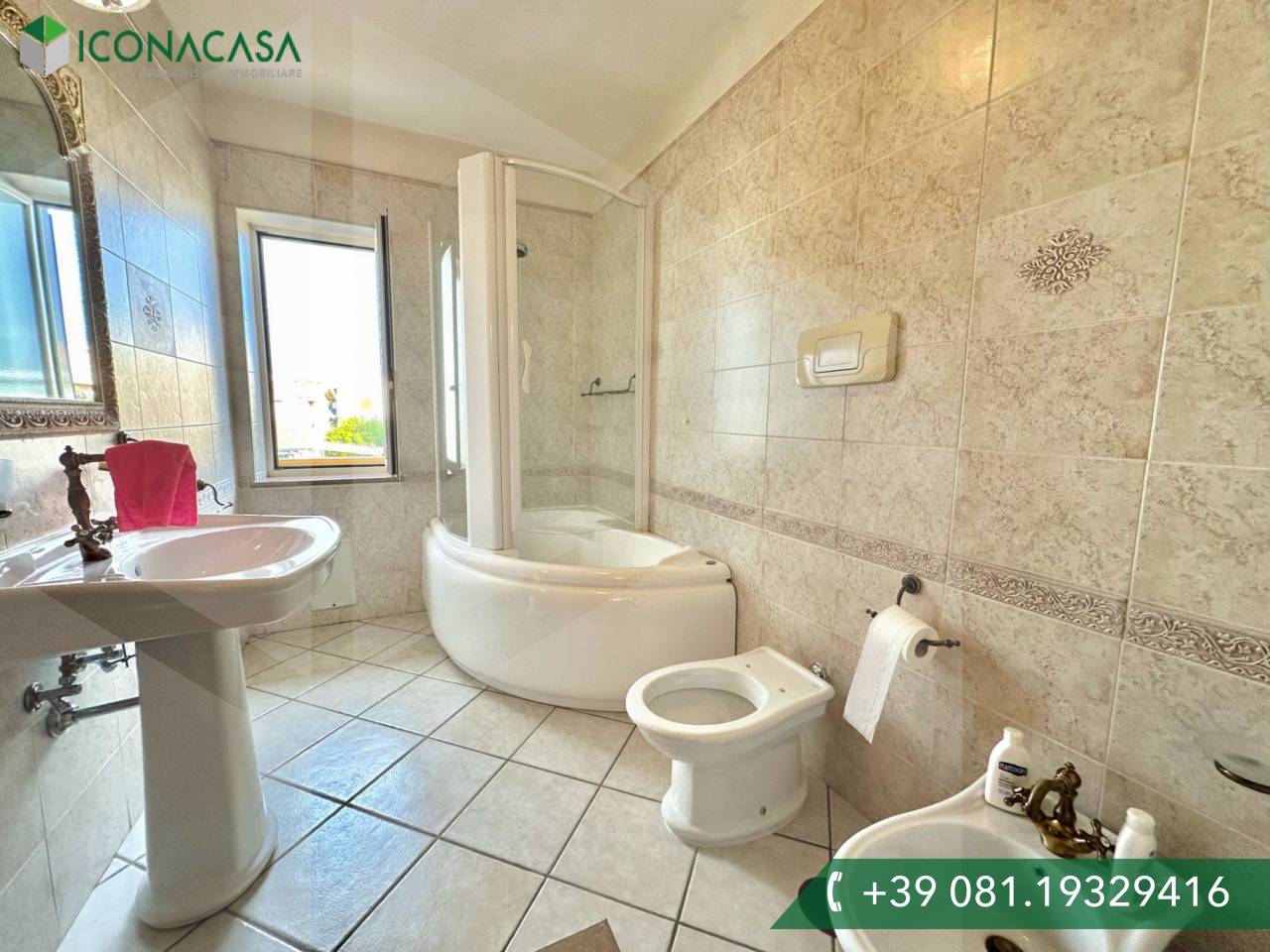 4غرفة فيلا في Giugliano in Campania, Italy رقم 23083