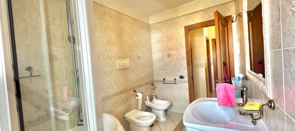 4غرفة فيلا في Giugliano in Campania, Italy رقم 23083 2