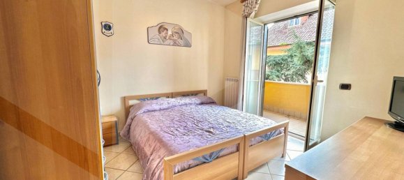 4غرفة فيلا في Giugliano in Campania, Italy رقم 23083 23