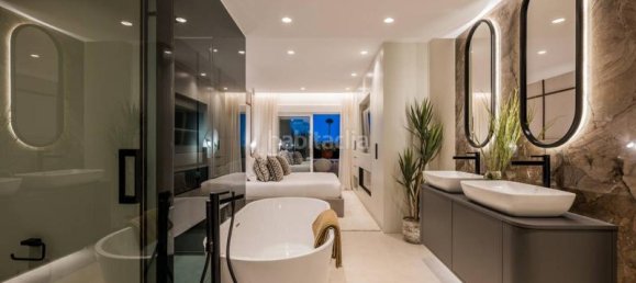 3 bedrooms Apartment in Estepona, Spain No. 121427 6