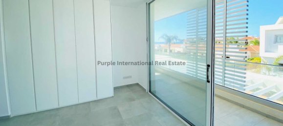 4 Schlafzimmer Villa in Coral Bay, Cyprus, Nr. 1000 3