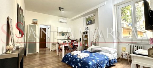 1 bedroom Apartment in Milan, Italy No. 243431 2