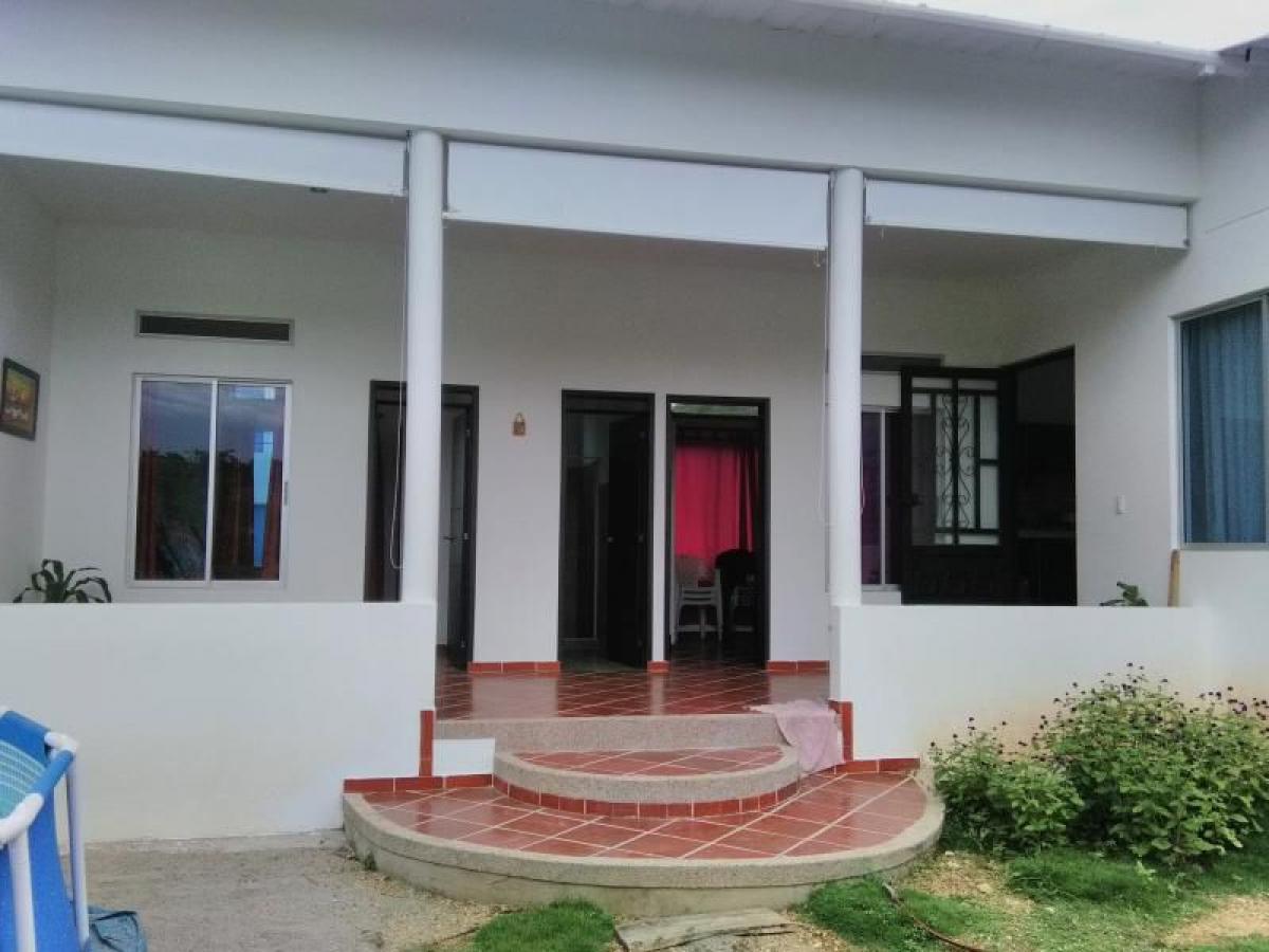 3 bedrooms House in Cundinamarca, Colombia No. 4197