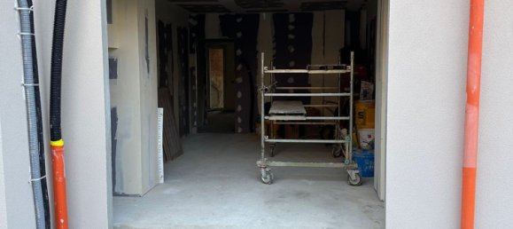 Studio in Macerata, Italy, Nr. 206888 23