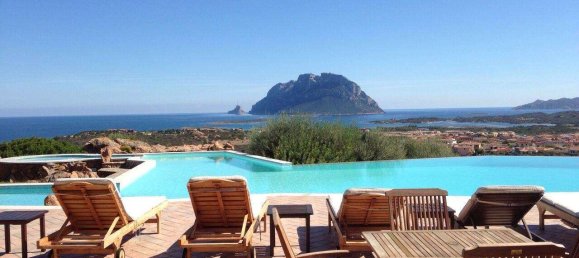 6 bedrooms Villa in Loiri Porto San Paolo, Italy No. 58747 2