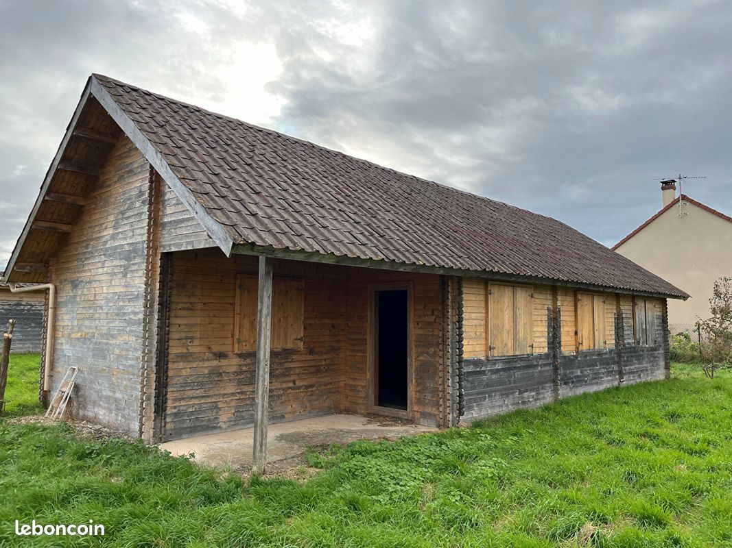 2 Schlafzimmer Haus in Marcilly-le-Hayer, France, Nr. 218185