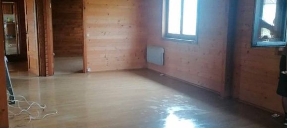 2 Schlafzimmer Haus in Marcilly-le-Hayer, France, Nr. 218185 4