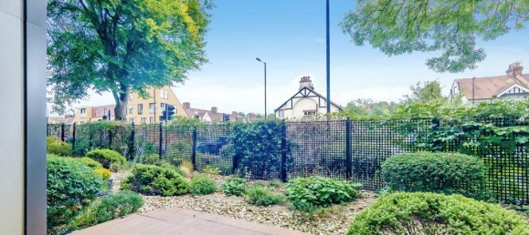 1 bedroom Apartment in Purley, United Kingdom No. 8078 12