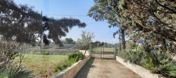 Вилла с 3 комнатами в Бриндизи, Италия № 26435 3