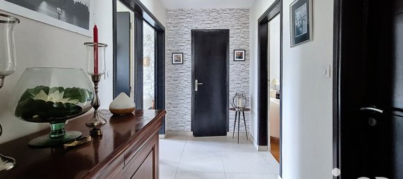 4 Schlafzimmer Haus in Sancoins, France, Nr. 286377 9