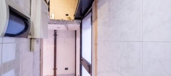 2-salle Propriété commerciale à Milan, Italy No. 249299 14