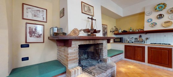 4 bedrooms House in Bastia Umbra, Italy No. 312132 3