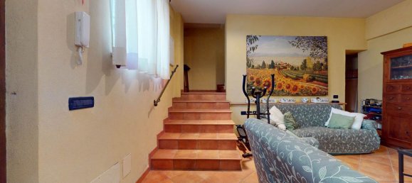 4 bedrooms House in Bastia Umbra, Italy No. 312132 7