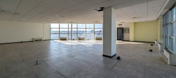 Oficina en Mantua, Italy 438 m² No. 364575 12