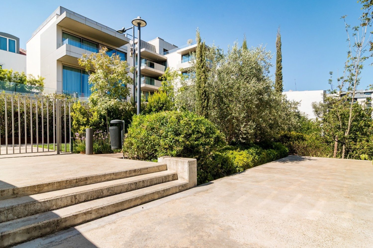 3 bedrooms Duplex in Lisbon, Portugal No. 316105