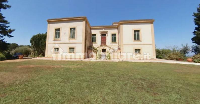 24 chambres Villa à Capo d'Orlando, Italy No. 37144