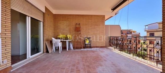 Квартира с 4 комнатами в Рим, Италия № 197576 14