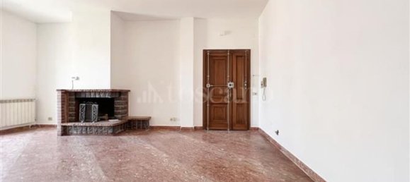 Квартира с 4 комнатами в Рим, Италия № 197576 9