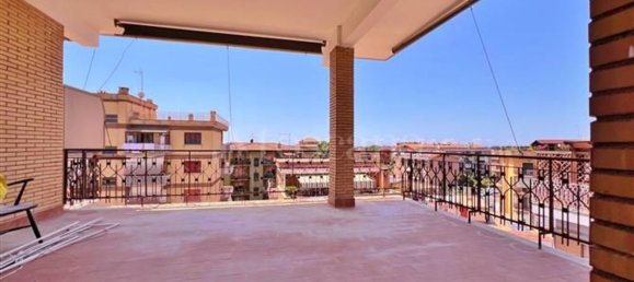 Квартира с 4 комнатами в Рим, Италия № 197576 13