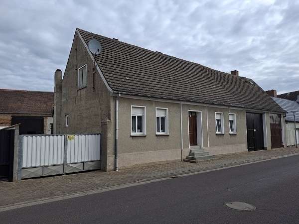 4 غرف نوم مزرعة في Anhalt-Bitterfeld, Germany رقم 269348