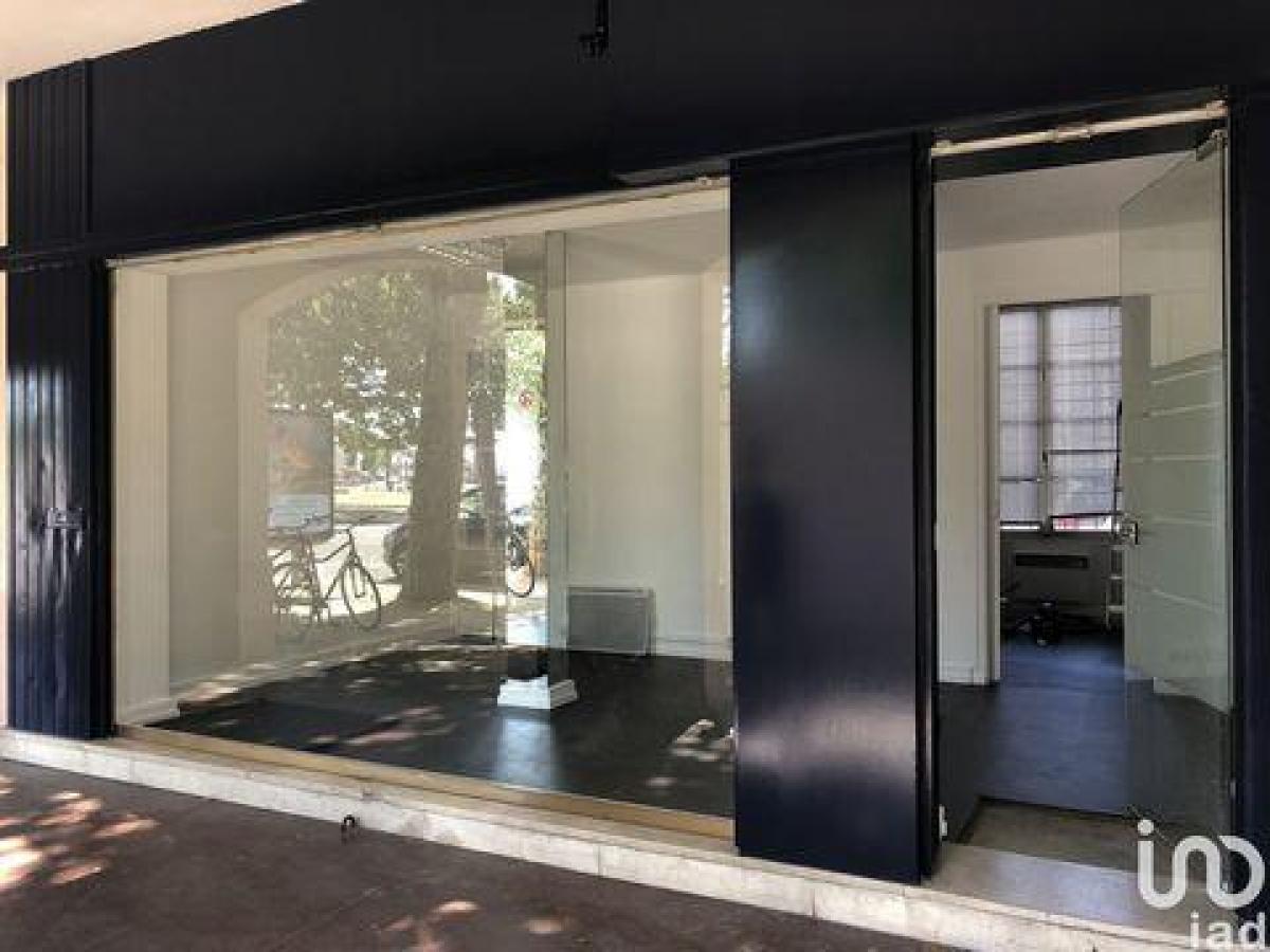  مكتب في La Rochelle, France 30متر مربع رقم 19573