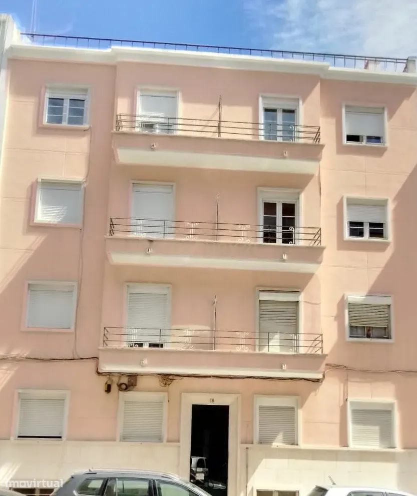 9 Schlafzimmer Gebäude in Lisbon, Portugal, Nr. 136287