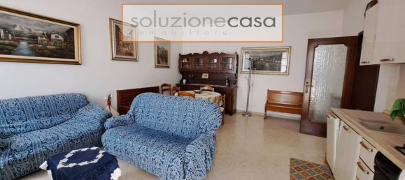 Дом с 7 комнатами в Сумираго, Италия № 147695 11