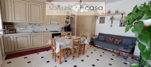 Дом с 7 комнатами в Сумираго, Италия № 147695 23