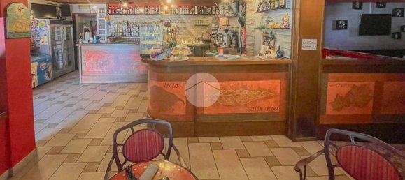 5 rooms Commercial property in Bagnolo Cremasco, Italy No. 337692 2