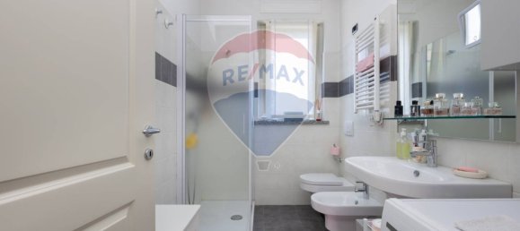 Apartamento de 1 dormitorio en Pioltello, Italy No. 352706 20