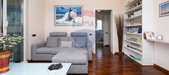Apartamento de 1 dormitorio en Pioltello, Italy No. 352706 30