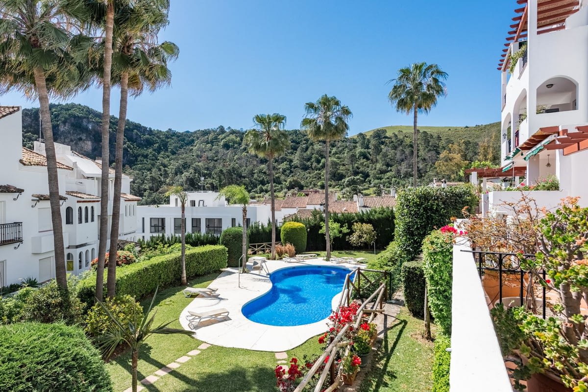 Apartamento T3 em Benahavis, Spain N.º 52369