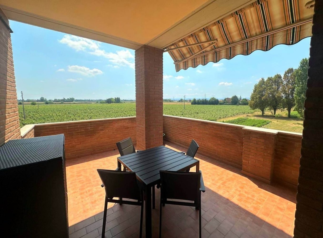 4 bedrooms Apartment in Sala Bolognese, Italy No. 376777