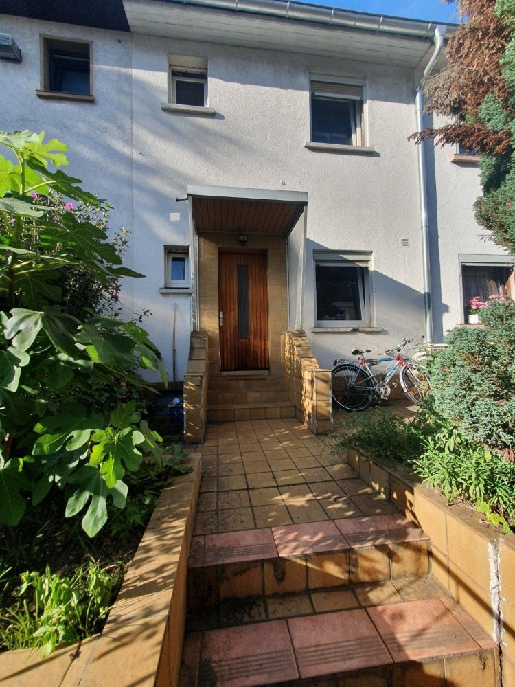 2 Schlafzimmer Stadthaus in Frankfurt am Main, Germany, Nr. 33039