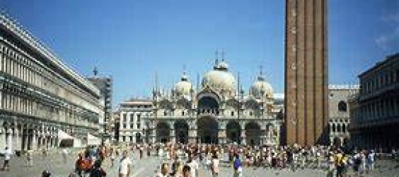 37 rooms Building in Venice, Italy No. 173486 8