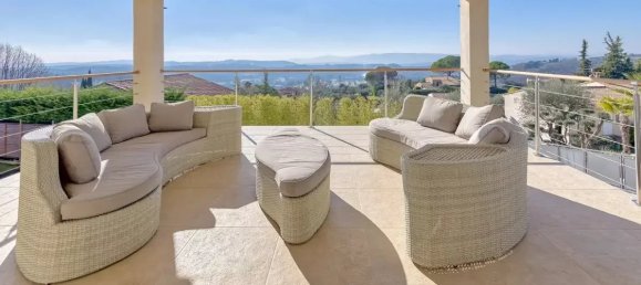 5 bedrooms Villa in Chateauneuf-Grasse, France No. 1725 4