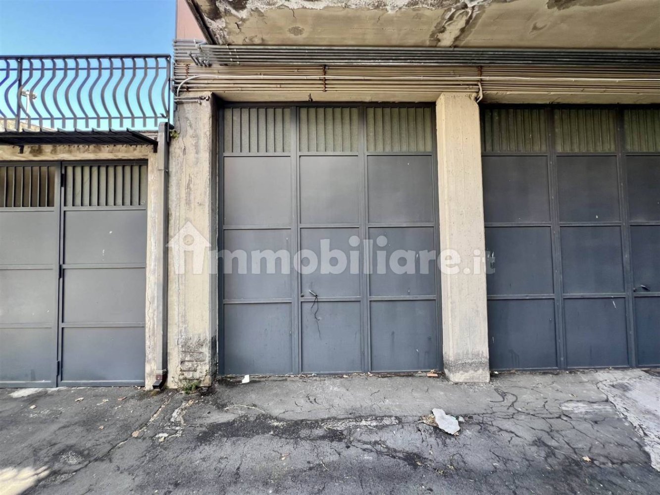 Garage in Tremestieri Etneo, Italy 32m², Nr. 300429