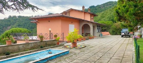 20 rooms Villa in Cortona, Italy No. 283973 3
