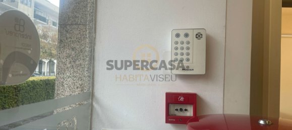 Propriété commerciale à Viseu, Portugal 77m² No. 152609 23