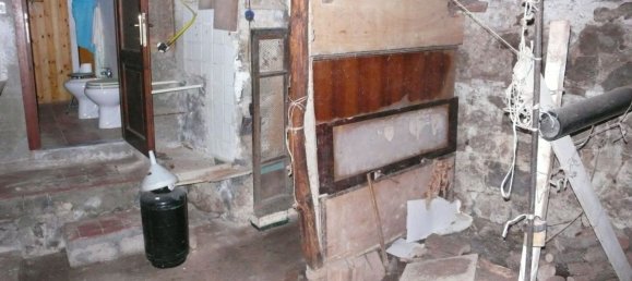 6 rooms House in Abbadia San Salvatore, Italy No. 49619 9