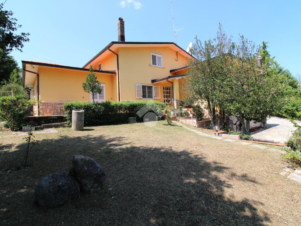 4 Schlafzimmer Villa in Campobasso, Italy, Nr. 305680