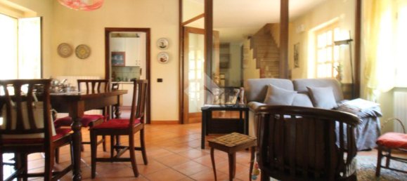 4 Schlafzimmer Villa in Campobasso, Italy, Nr. 305680 13