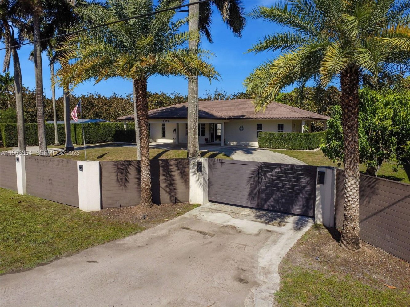 7 dormitorios villa en venta en Miami, Miami-Dade, Florida, USA № 615394