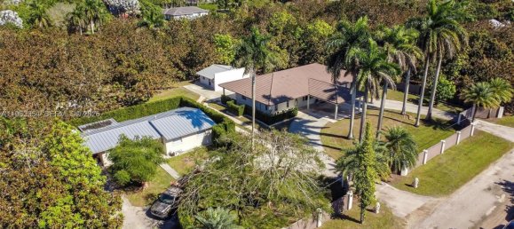 7 dormitorios villa en venta en Miami, Miami-Dade, Florida, USA № 615394 27