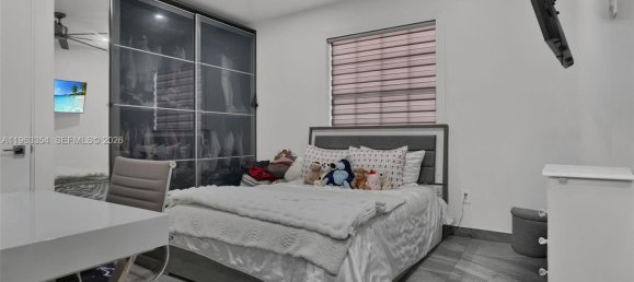 7 dormitorios villa en venta en Miami, Miami-Dade, Florida, USA № 615394 3
