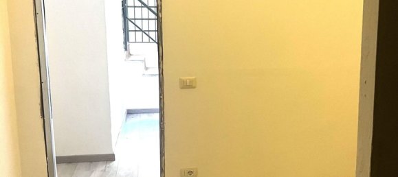 82m² Commercial property in Rome, Italy No. 342740 16