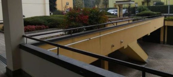 Квартира с 2 комнатами в Безана ин Брианца, Италия № 98471 2