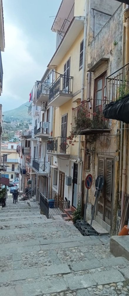 3غرفة شقة في Carini, Italy رقم 146486