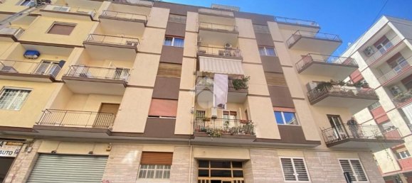 2-Zimmer Penthouse in Bari, Italy, Nr. 166275 2