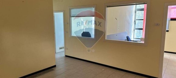 Büro in Foligno, Italy 120m², Nr. 271711 2
